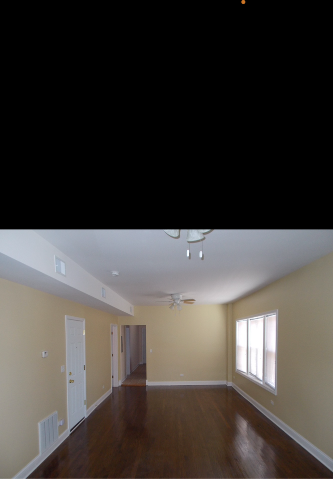 7525 S Ridgeland Ave #2 - Photo 3 of 11
