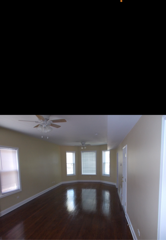 7525 S Ridgeland Ave #2 - Photo 4 of 11