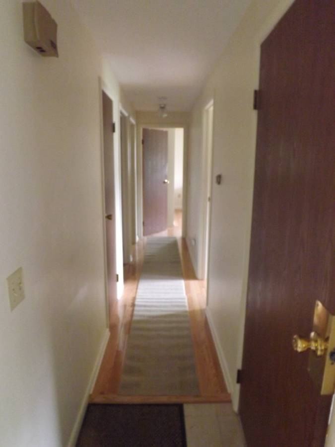 105 E York St - Photo 2 of 18