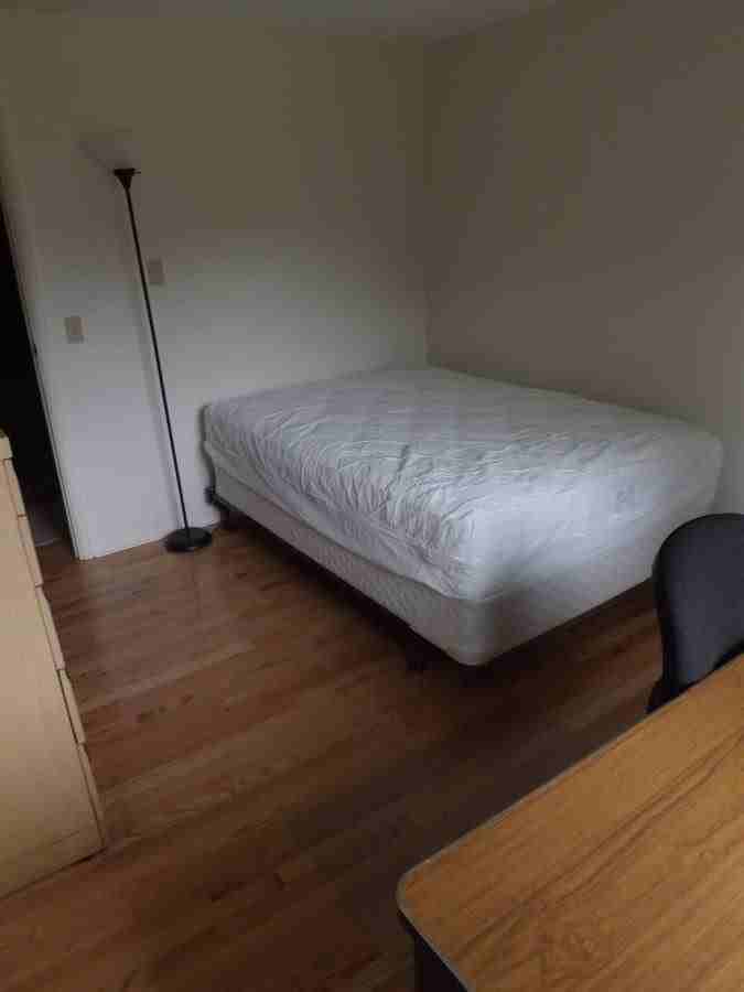 105 E York St - Photo 6 of 18