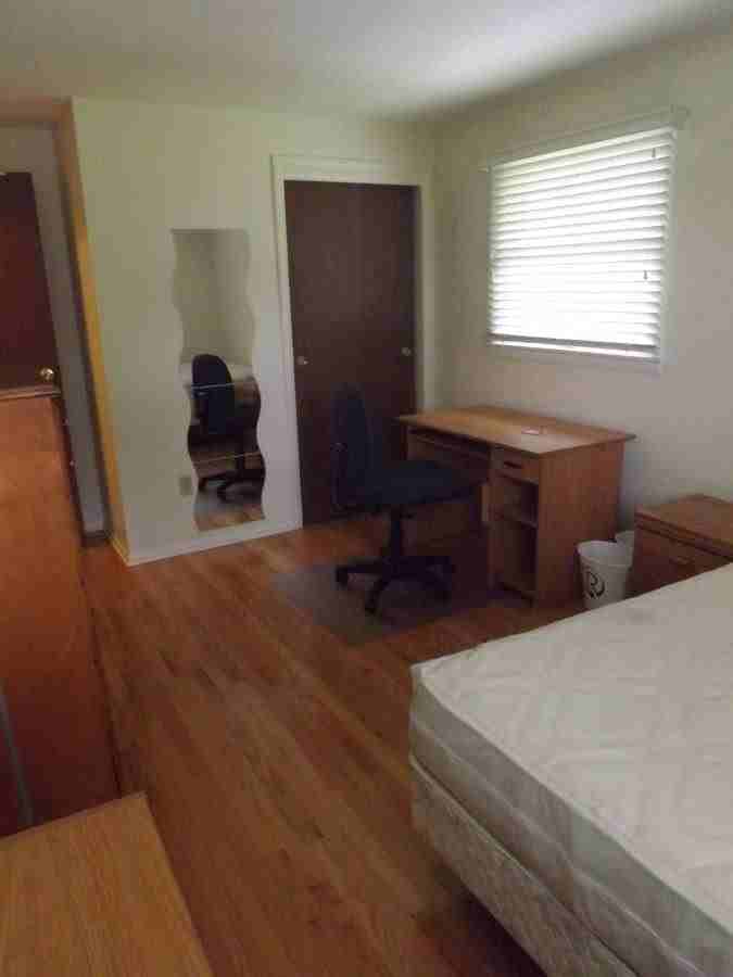 380 Coddington Rd #A - Photo 4 of 24