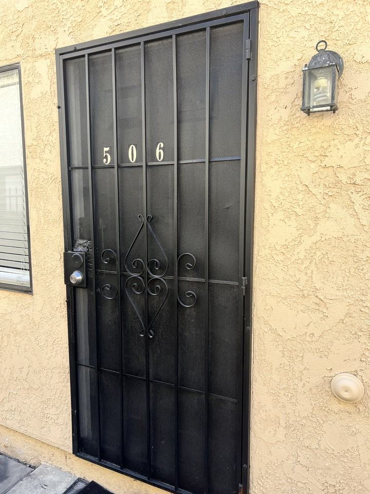 506 Coronado Ave #506 - Photo 3 of 22
