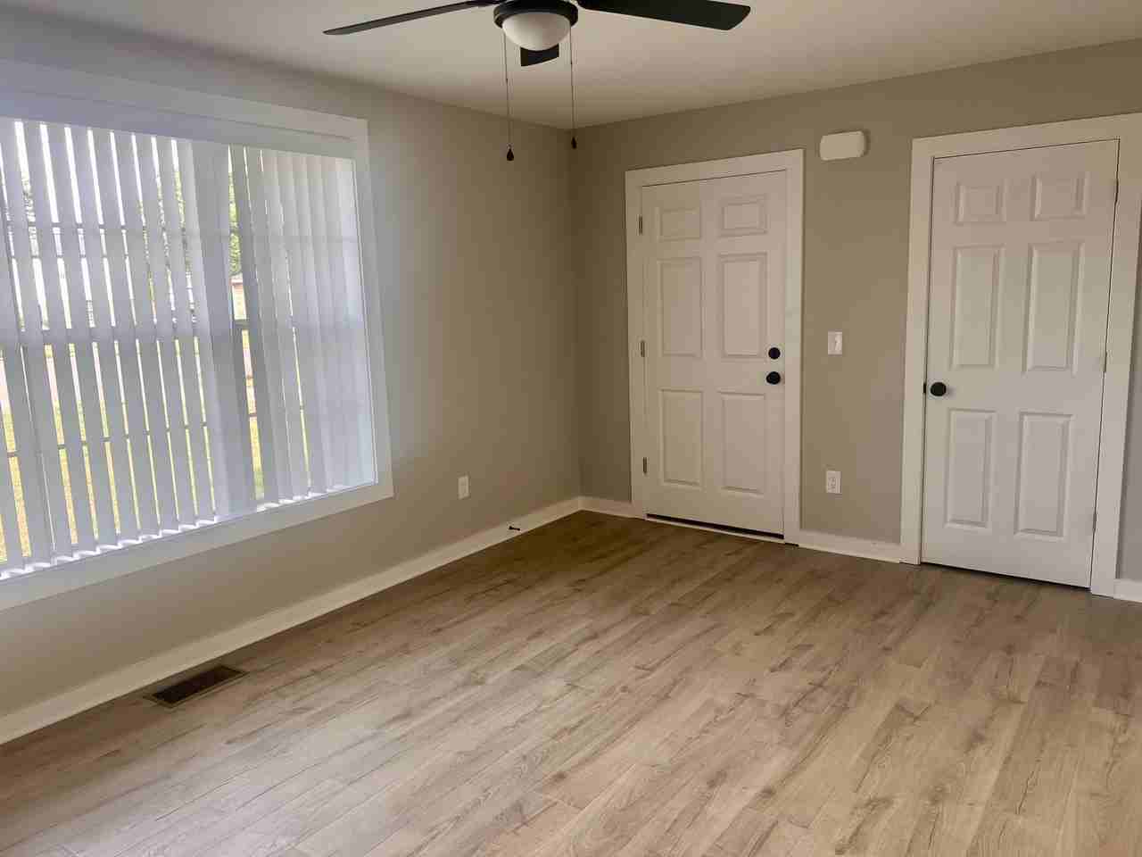109 James Milton Ct #109 - Photo 4 of 11