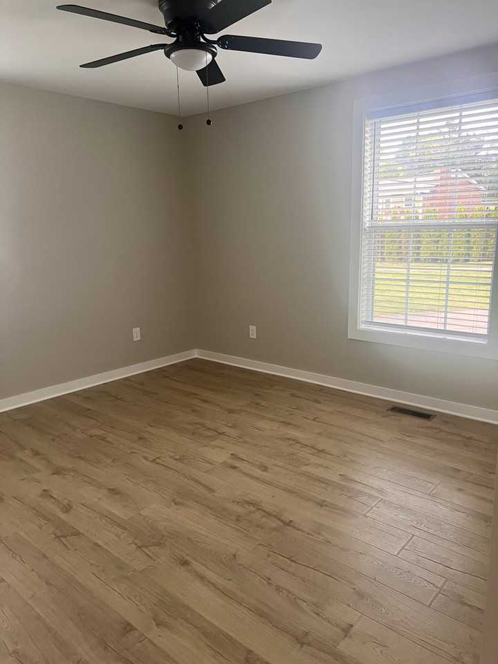 109 James Milton Ct #109 - Photo 5 of 11