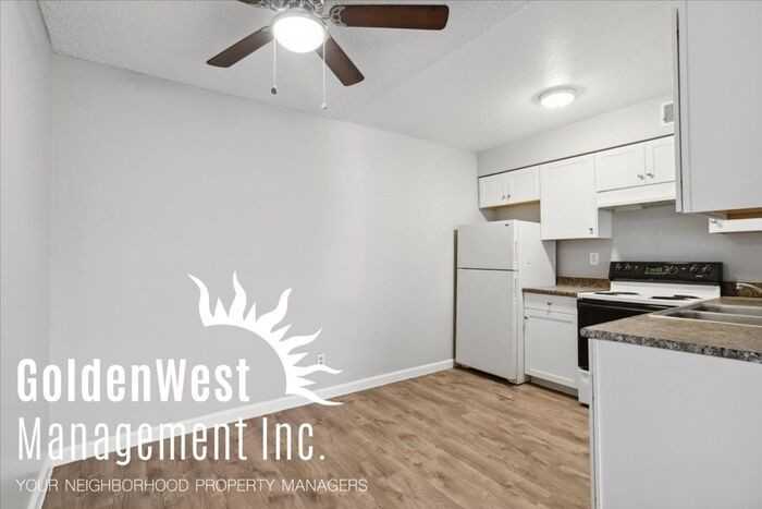 837 E Montecito Ave #163 - Photo 3 of 11