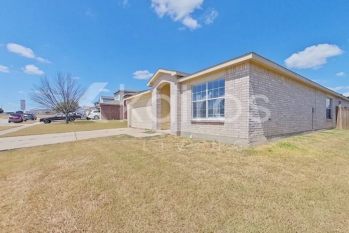 3601 Starfish Dr - Photo 2 of 31