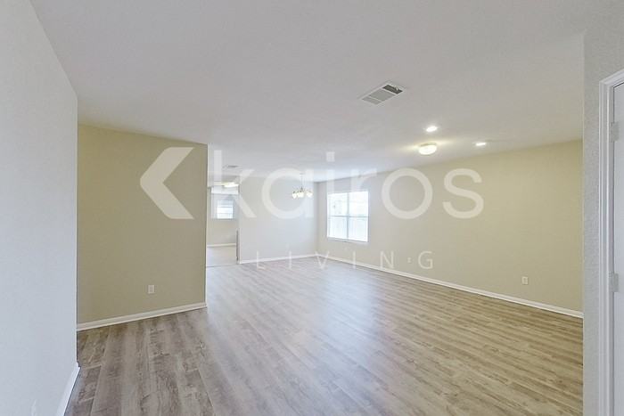 3601 Starfish Dr - Photo 4 of 31