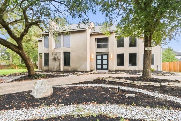10518 Moorcreek Dr