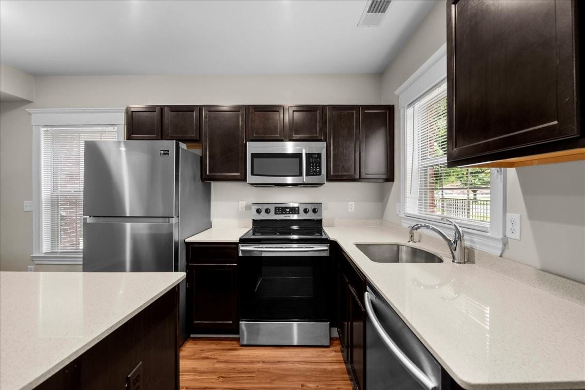 676 E Ferry St #TBD - Photo 2 of 16