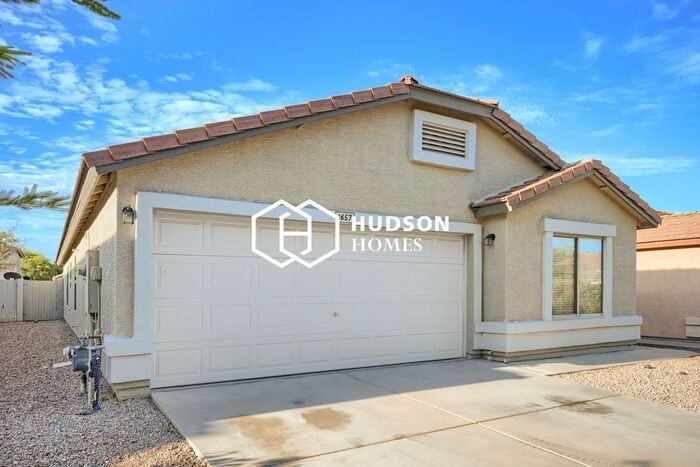 1657 E Jacob St - Photo 4 of 30