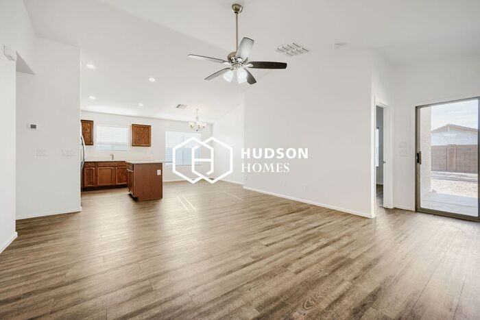 1657 E Jacob St - Photo 6 of 30
