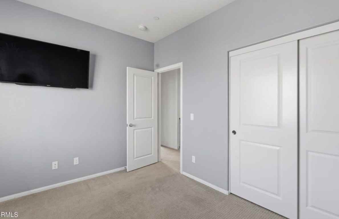155 Rosewood St #NA - Photo 2 of 8