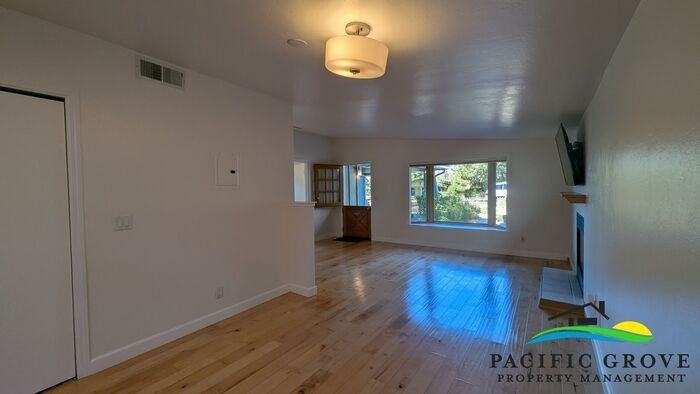 1207 Shafter Ave - Photo 4 of 29