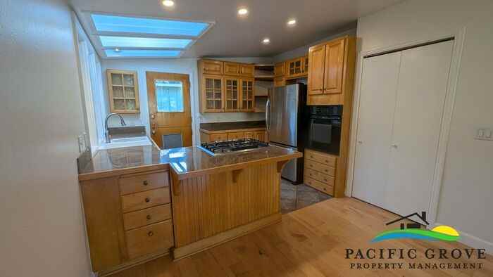 1207 Shafter Ave - Photo 6 of 29