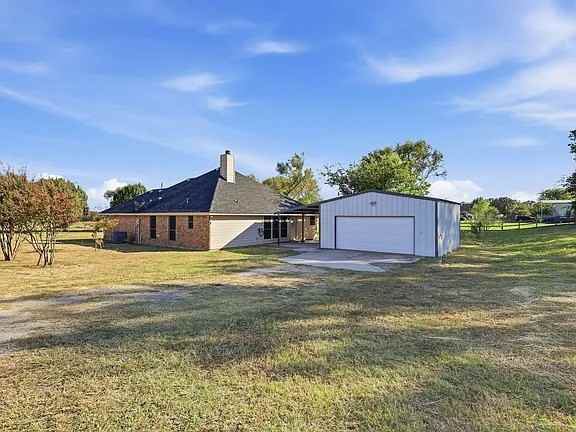 8875 Fm 2450 - Photo 4 of 16