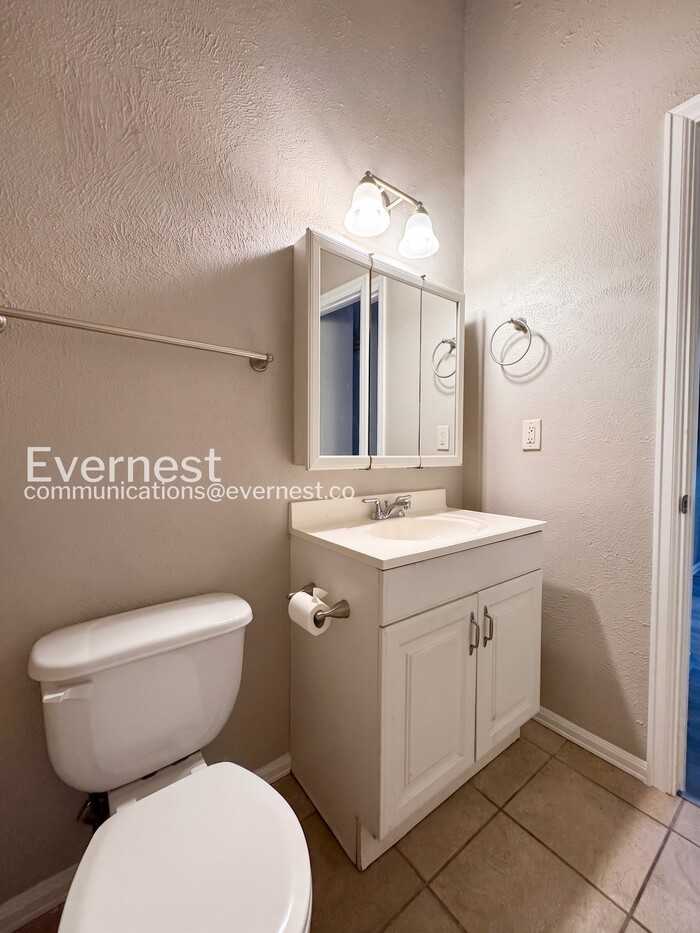 1910 E 36th Ave - Photo 7 of 16