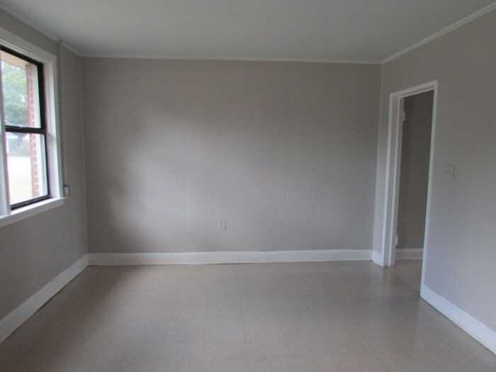 1 Dixie Dr #B - Photo 3 of 9