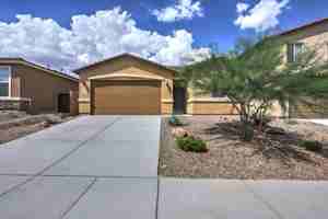 featured image of 734 W Calle Las Varitas