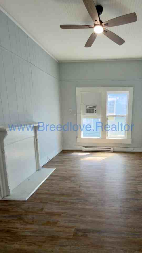313 Green St E #A - Photo 2 of 6