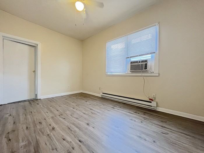 1526 W 40th St #2B - Photo 7 of 17