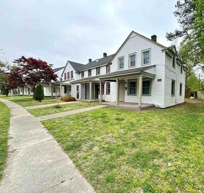 110 Cushing St - Photo 2 of 29