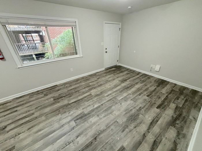 852 Little Bay Ave #6 - Photo 4 of 16