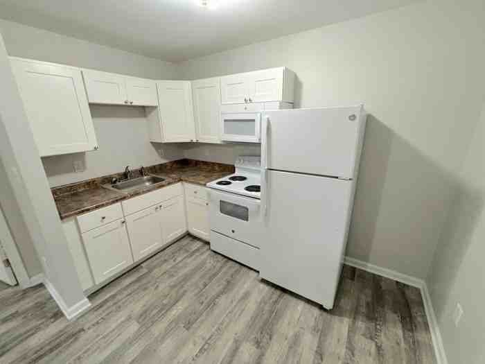852 Little Bay Ave #6 - Photo 6 of 16