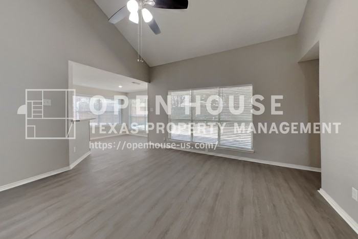 7723 Ashton Dr - Photo 4 of 25