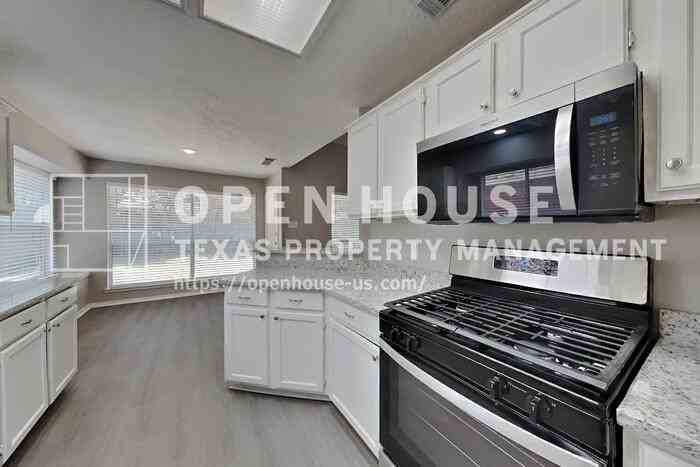 7723 Ashton Dr - Photo 7 of 25