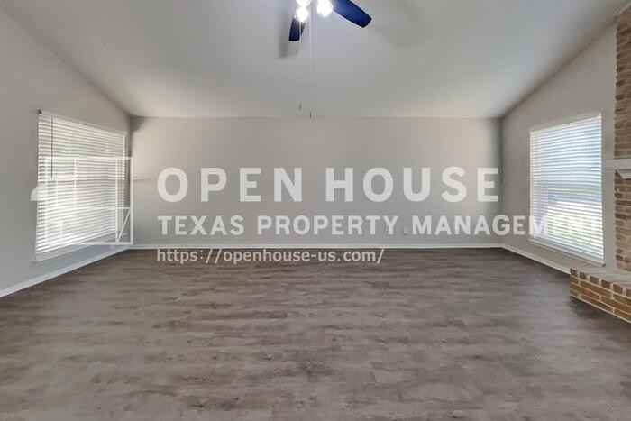 4306 Stallion Brook Ln - Photo 4 of 21