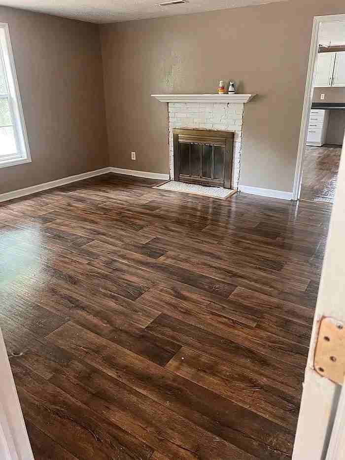 100 Calhoun St - Photo 2 of 10