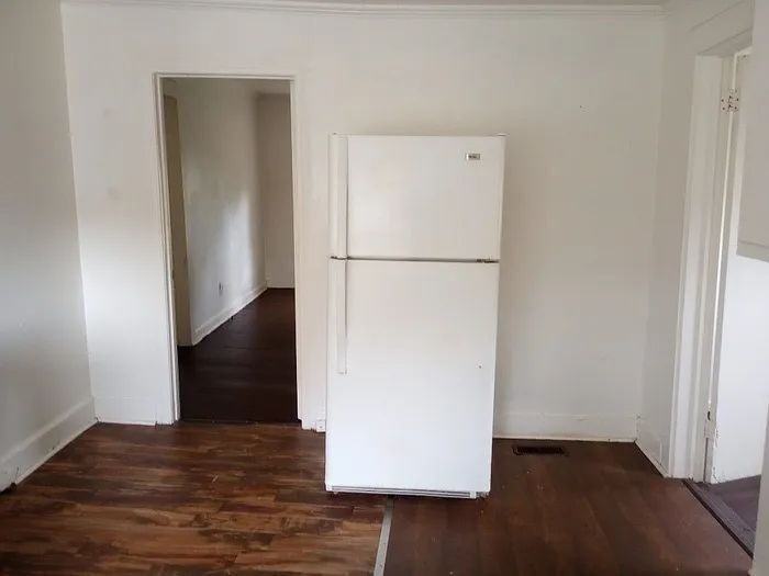 131 Dan St - Photo 4 of 14
