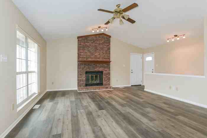 2021 Monks Hollow Dr - Photo 2 of 14