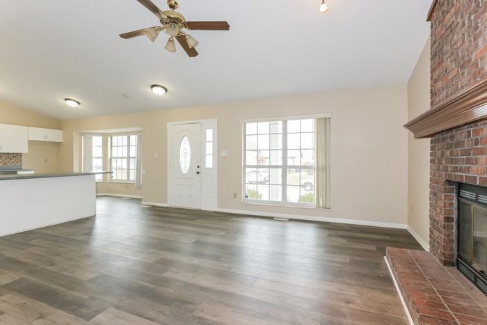 2021 Monks Hollow Dr - Photo 3 of 14