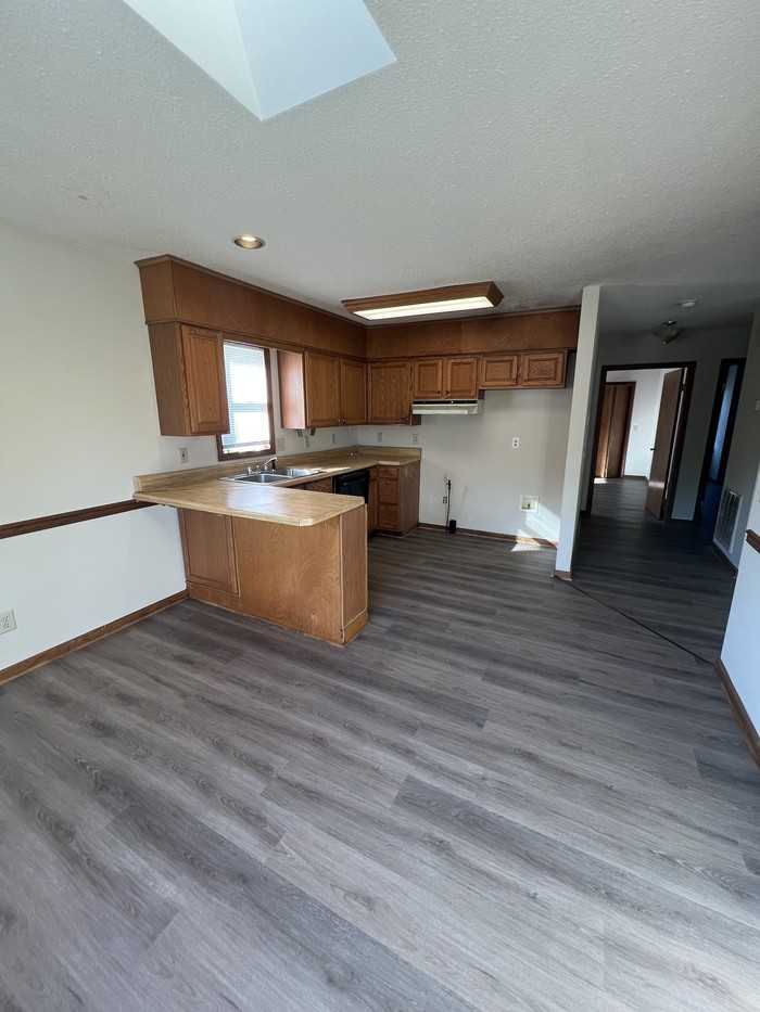 193 Pearson Hill Rd - Photo 5 of 9