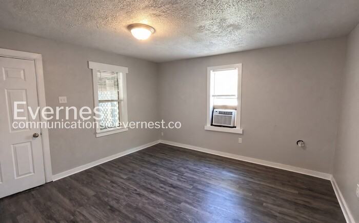 9609 Short St - Photo 5 of 15