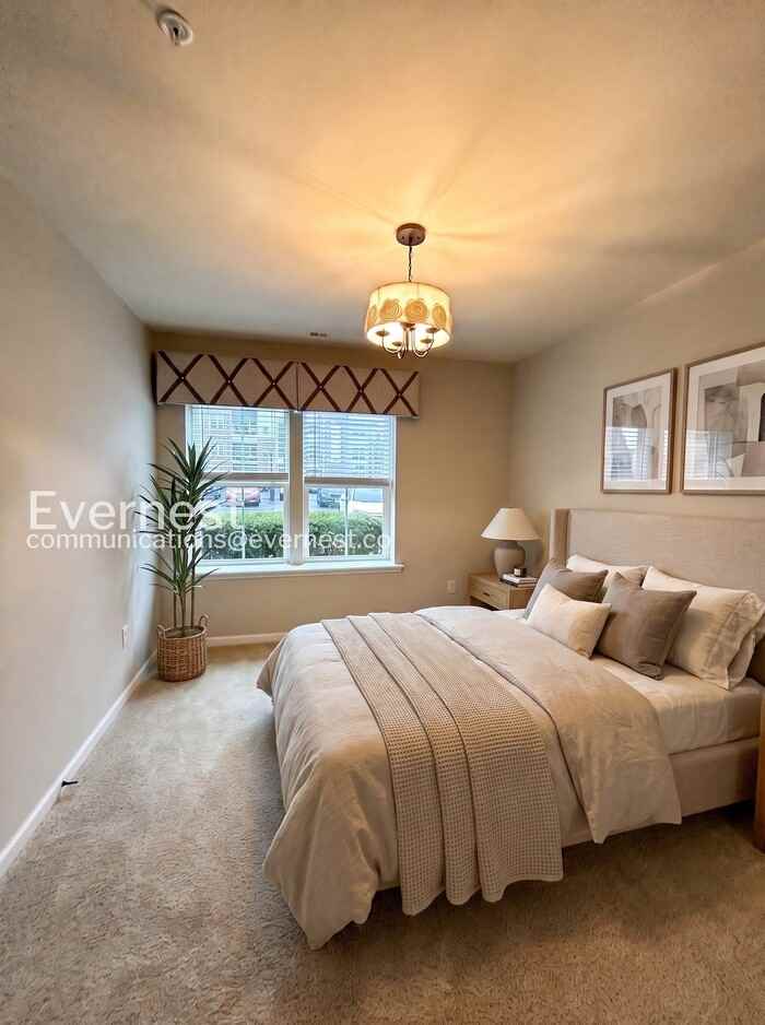 14001 Briars Cir #104 - Photo 4 of 21
