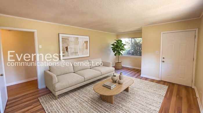 808 Fort Wood St - Photo 3 of 20