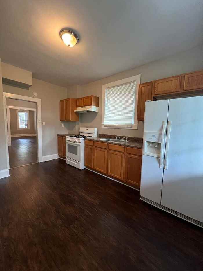 1399 Homestead St - Photo 7 of 20
