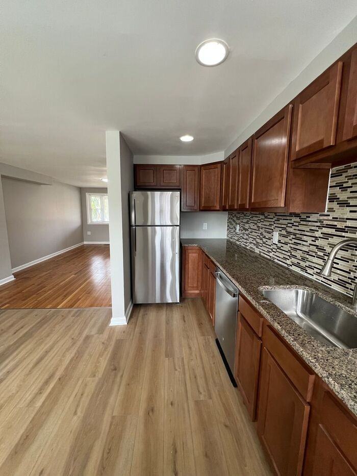 7899 Saint Boniface Ln - Photo 7 of 22