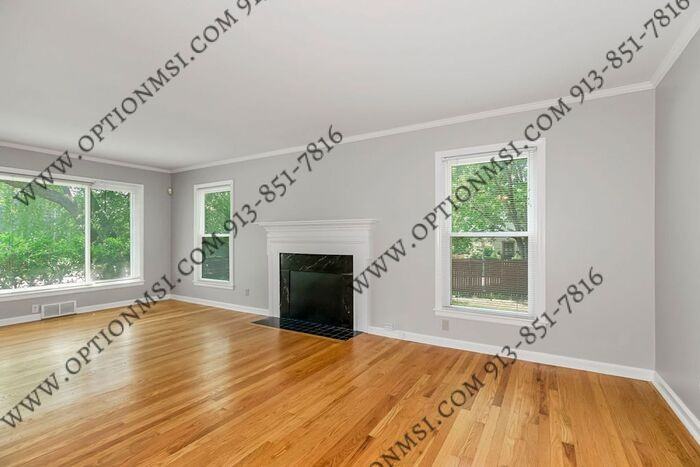 6820 Wornall Rd - Photo 5 of 30