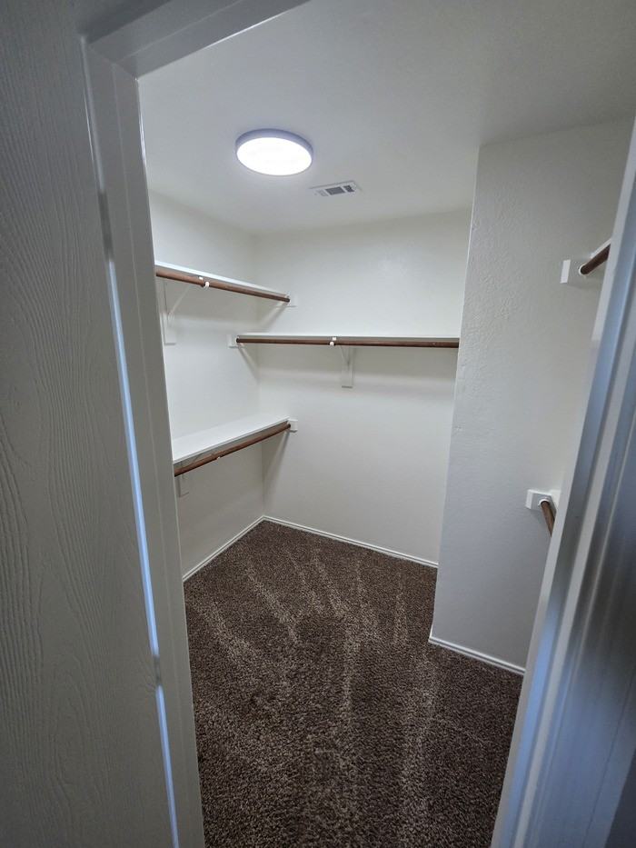 908 Cooper Ln - Photo 7 of 14