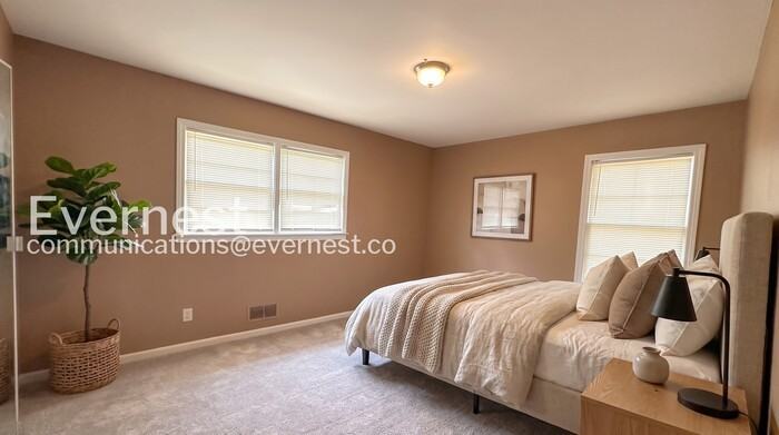 2429 3rd Pl Nw - Photo 4 of 23