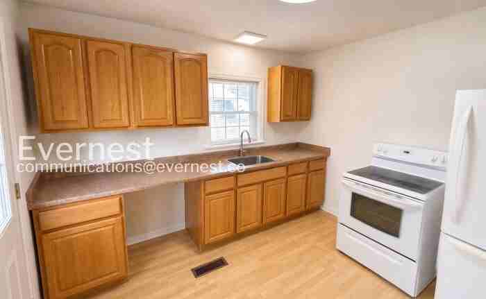 602 Forrest Rd - Photo 5 of 19
