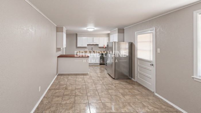 4854 Cloister Ave - Photo 6 of 21