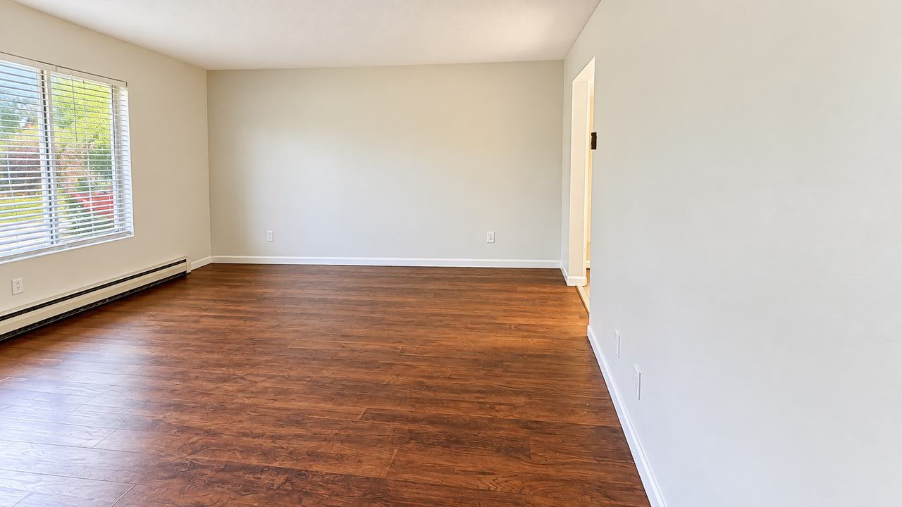 12830 Sw Grant Ave #1 - Photo 3 of 11