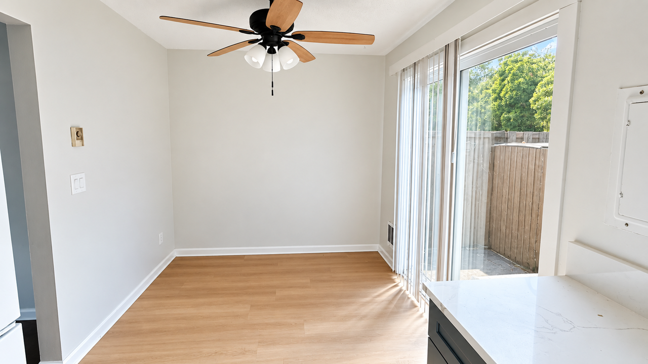 12830 Sw Grant Ave #1 - Photo 7 of 11
