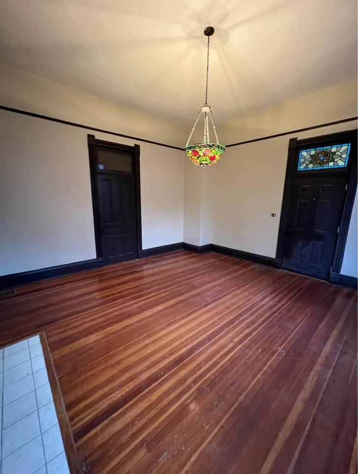 1014 Poplar Drive - Photo 2 of 5