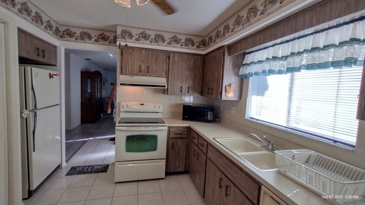 4454 Pelorus Dr #11 - Photo 7 of 19