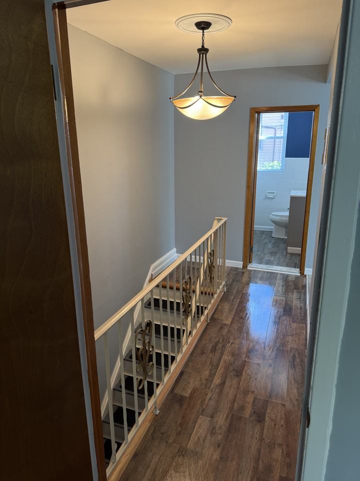 2713 S Alder St #2 - Photo 7 of 11
